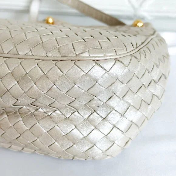 Bottega Veneta Shoulder Bag - Picture 11 of 16